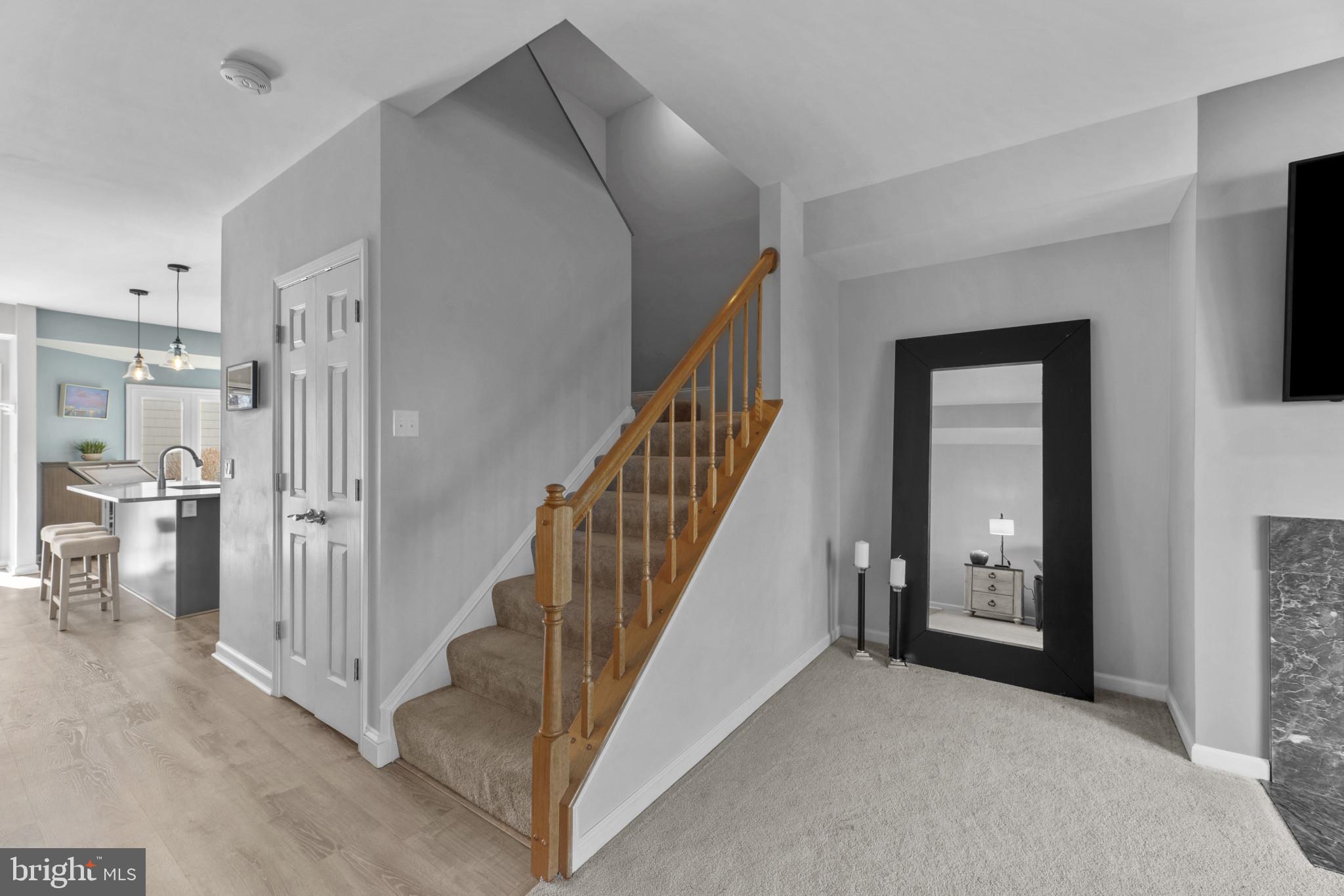 902 OYSTER COVE DRIVE