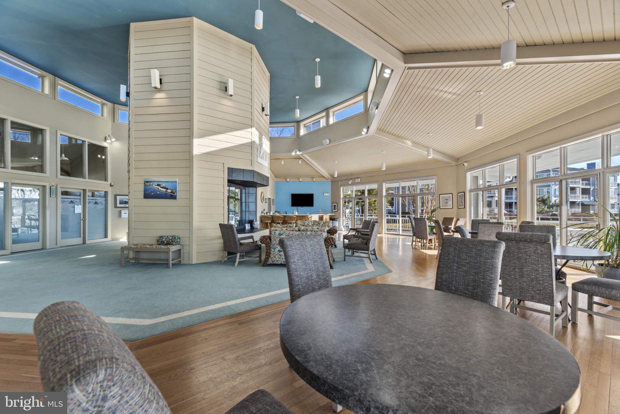 902 OYSTER COVE DRIVE