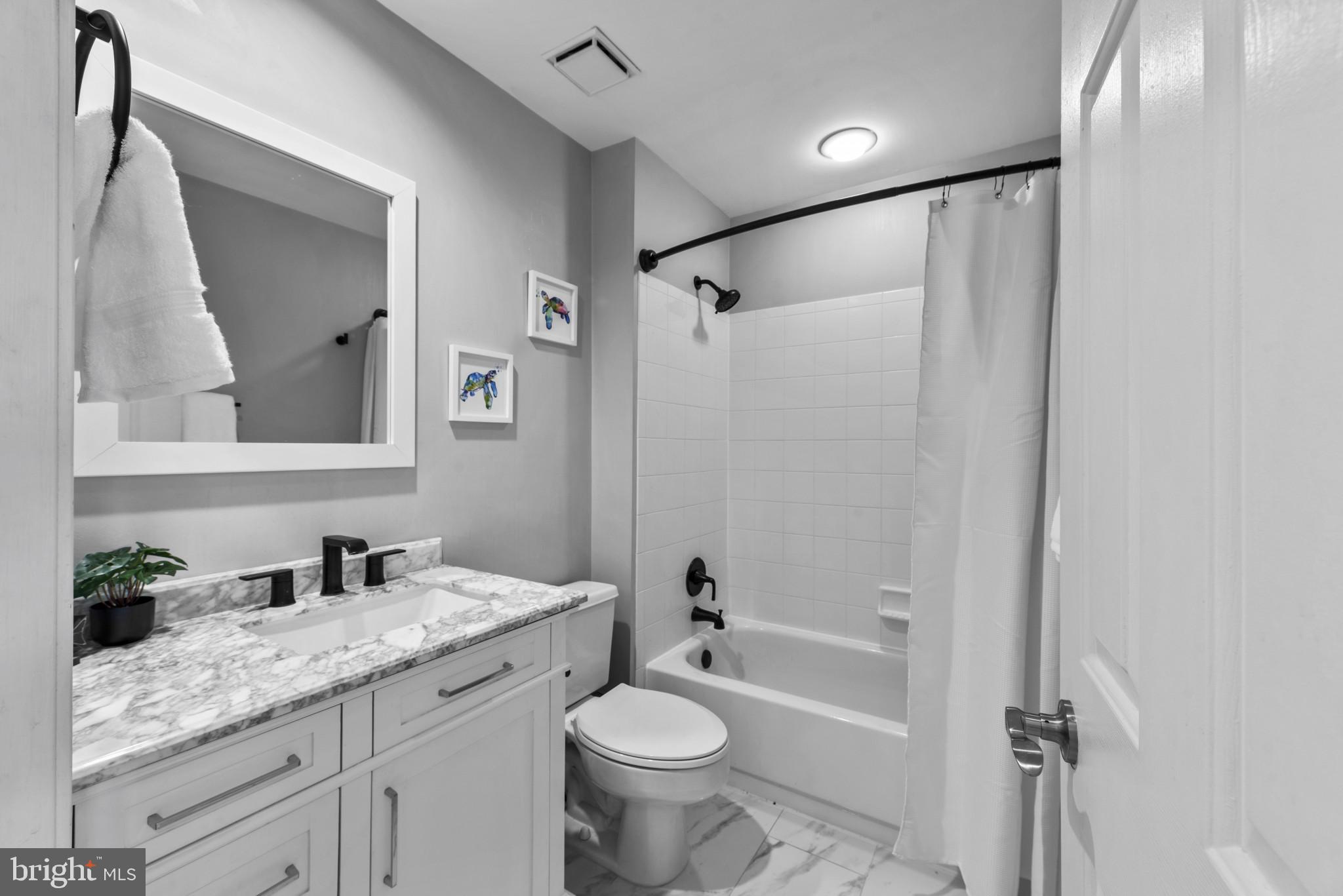 902 OYSTER COVE DRIVE