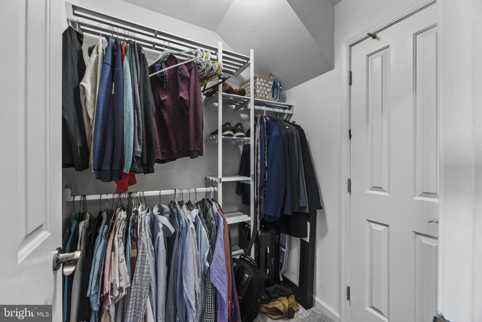 902 OYSTER COVE DRIVE