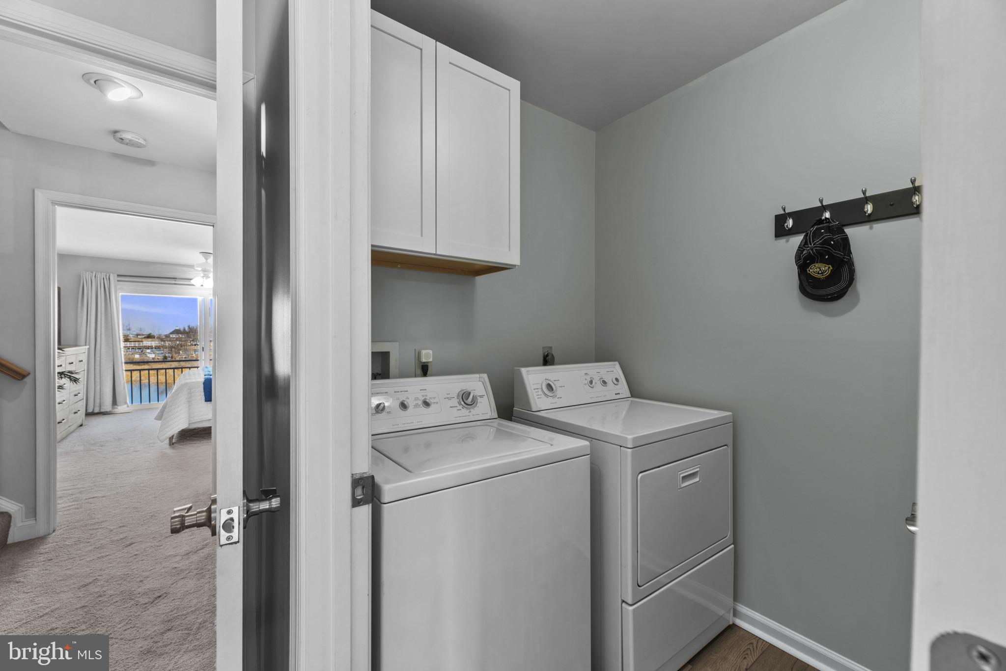 902 OYSTER COVE DRIVE