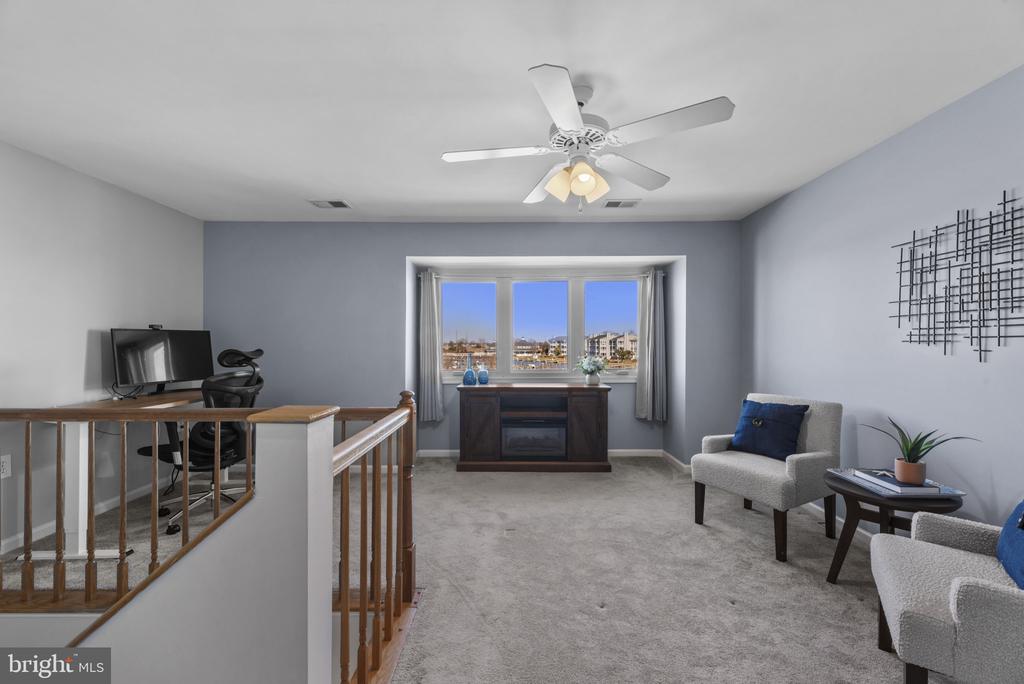 902 OYSTER COVE DRIVE