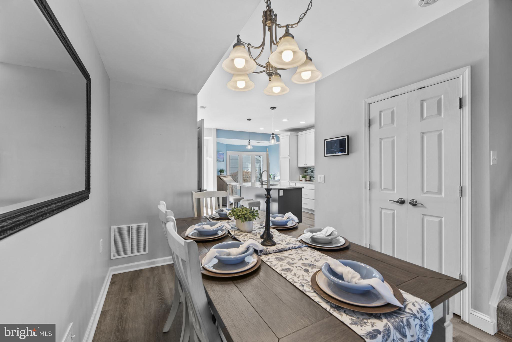 902 OYSTER COVE DRIVE