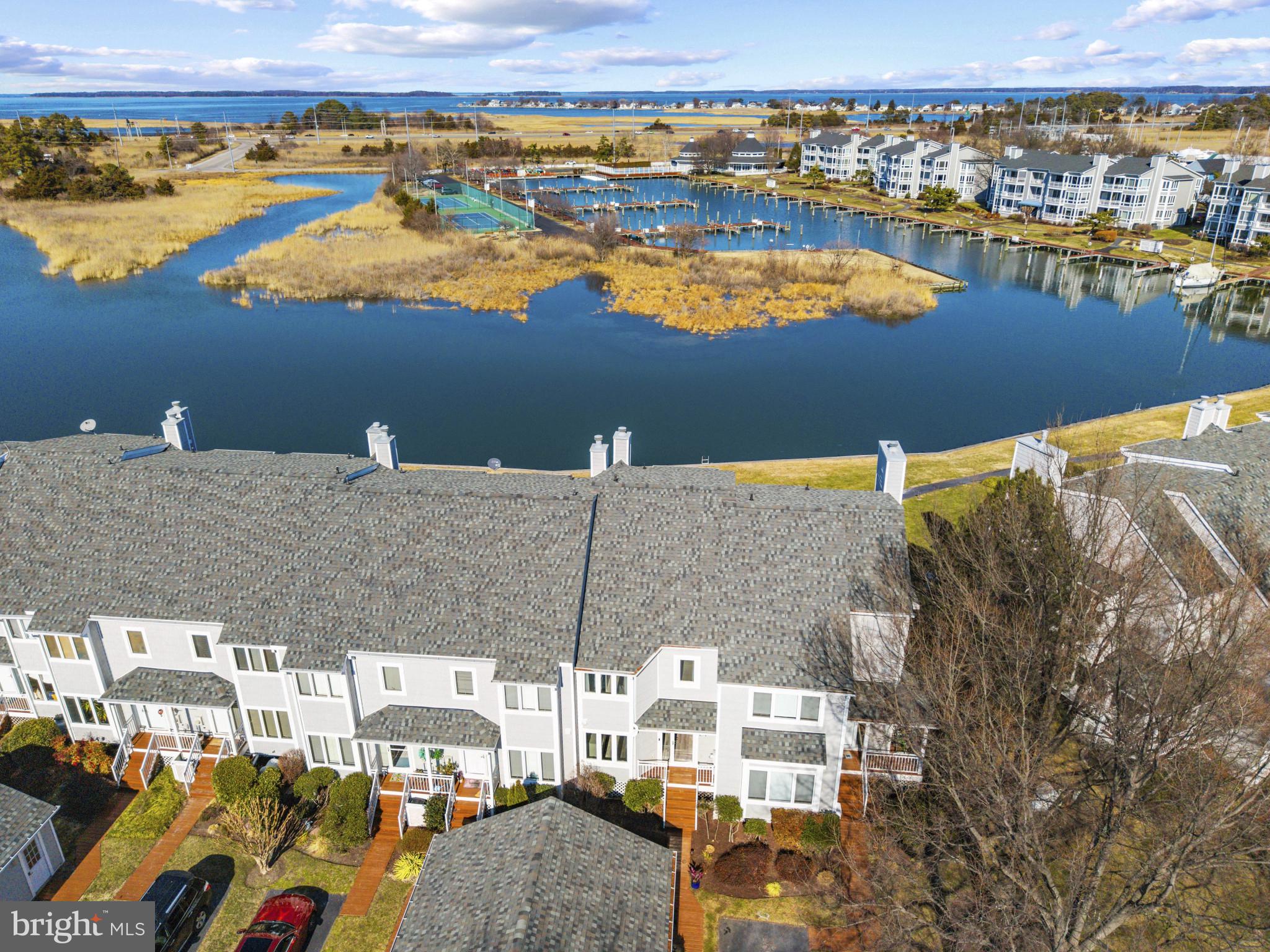 902 OYSTER COVE DRIVE