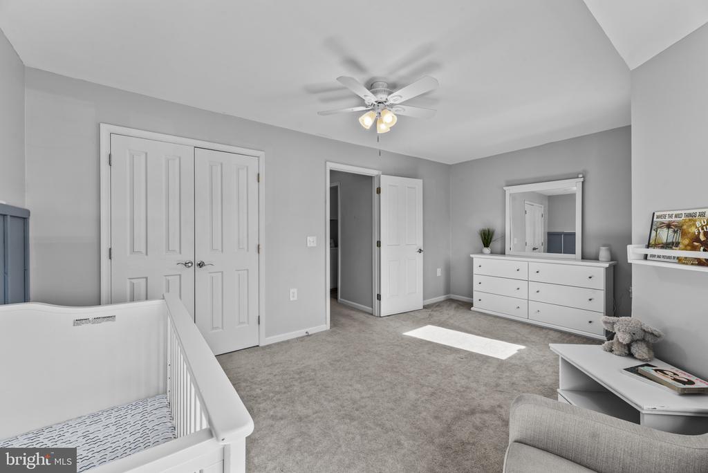 902 OYSTER COVE DRIVE
