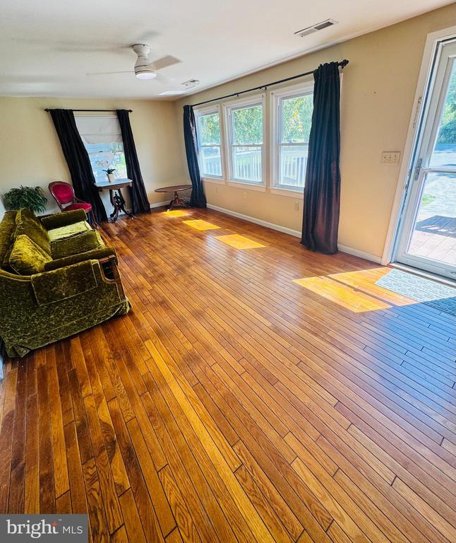 220 PENNICK DRIVE