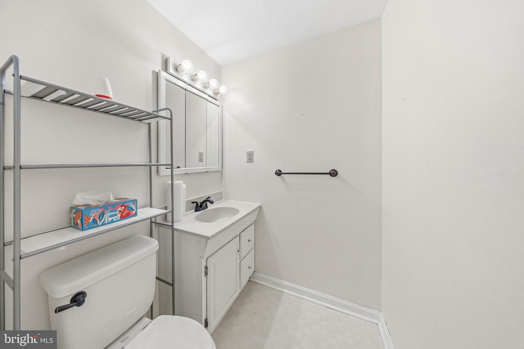 220 PENNICK DRIVE