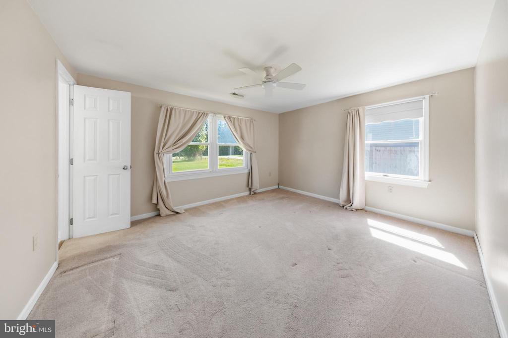 220 PENNICK DRIVE