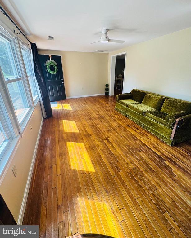 220 PENNICK DRIVE