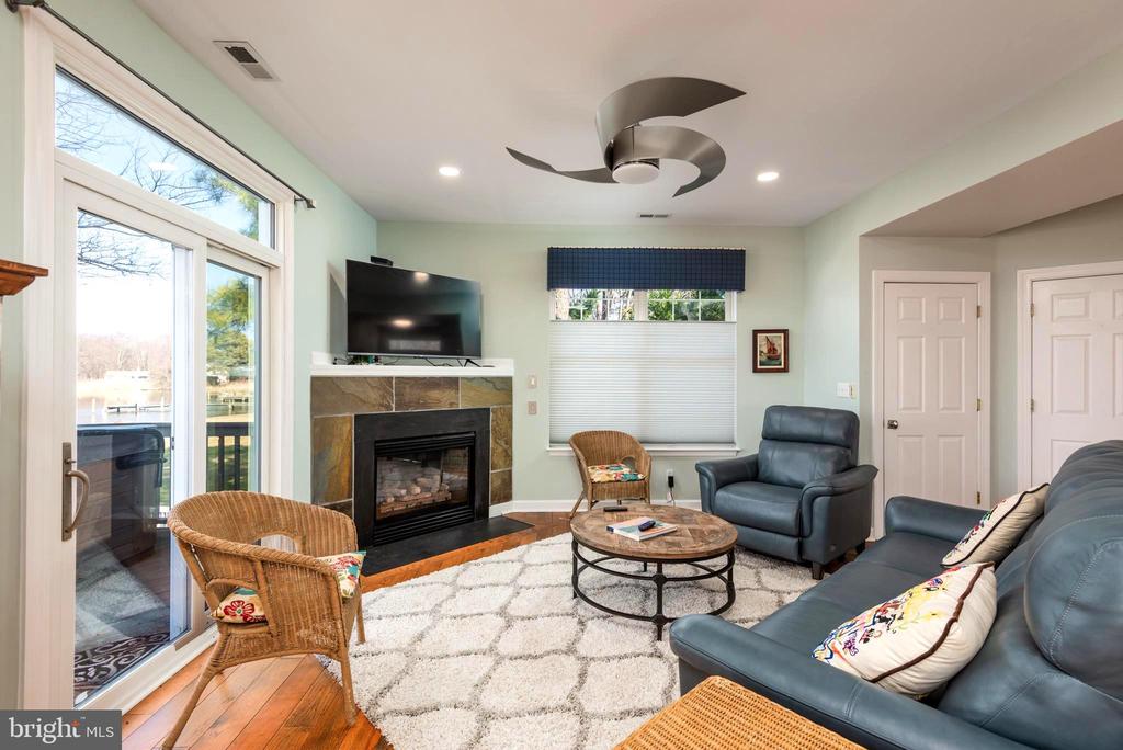 2613 CECIL DRIVE