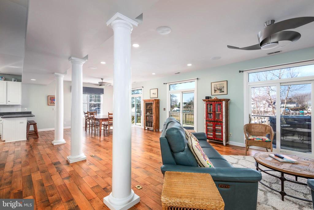 2613 CECIL DRIVE