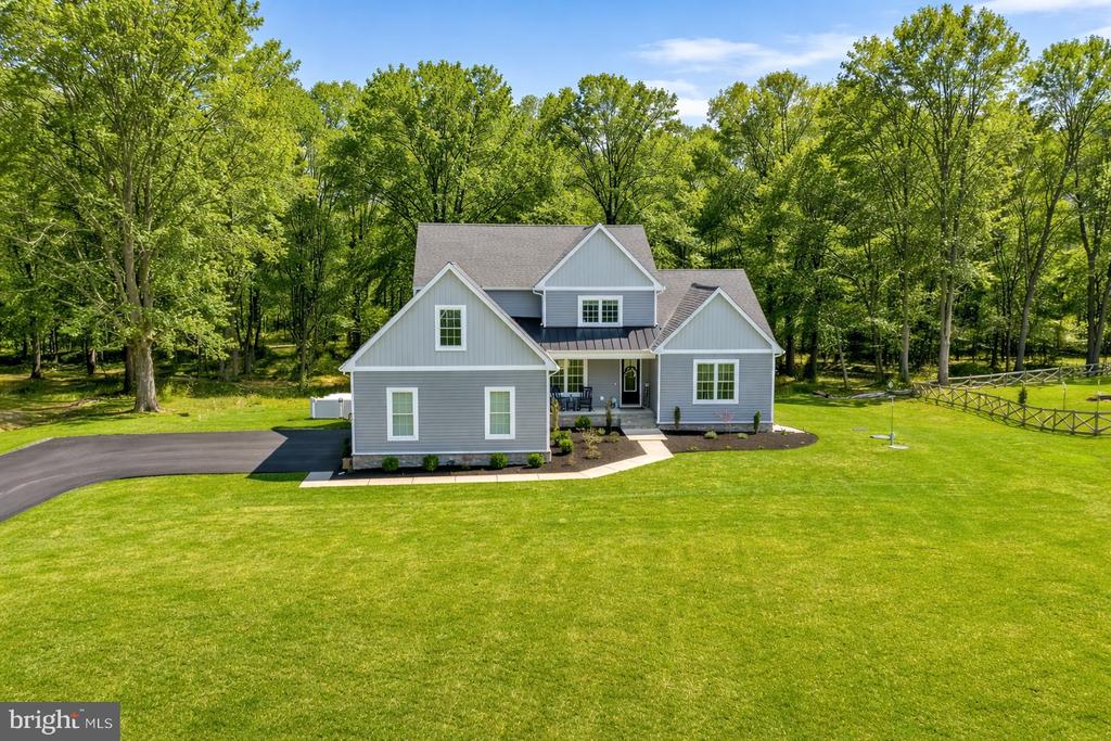 115 THICKET COURT