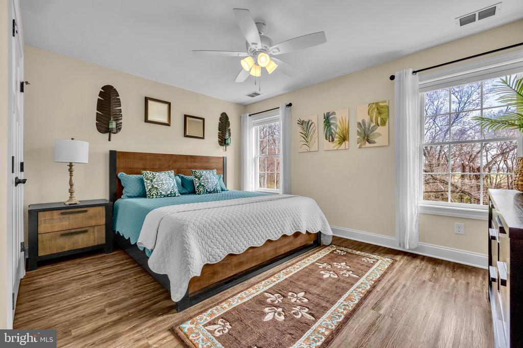 115 THICKET COURT