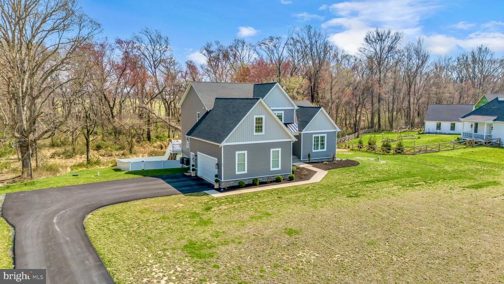 115 THICKET COURT