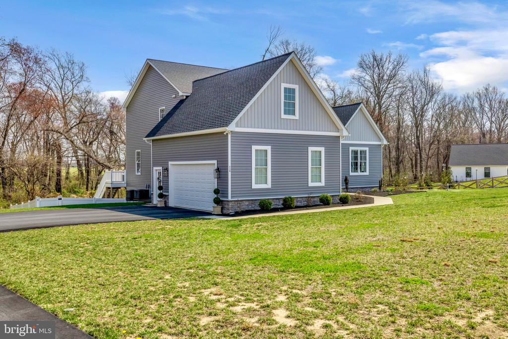115 THICKET COURT