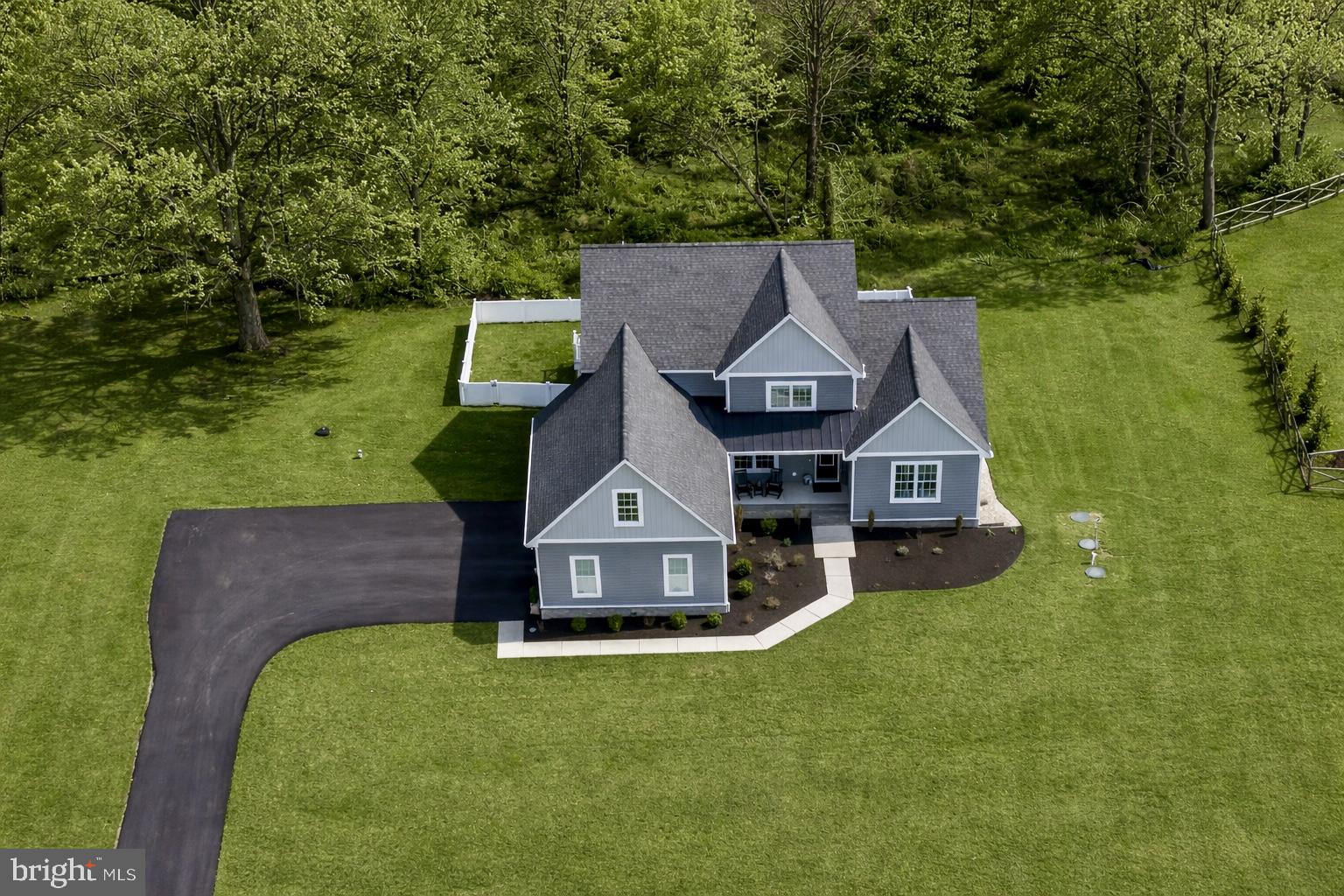115 THICKET COURT