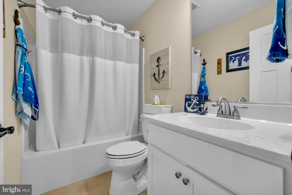 115 THICKET COURT