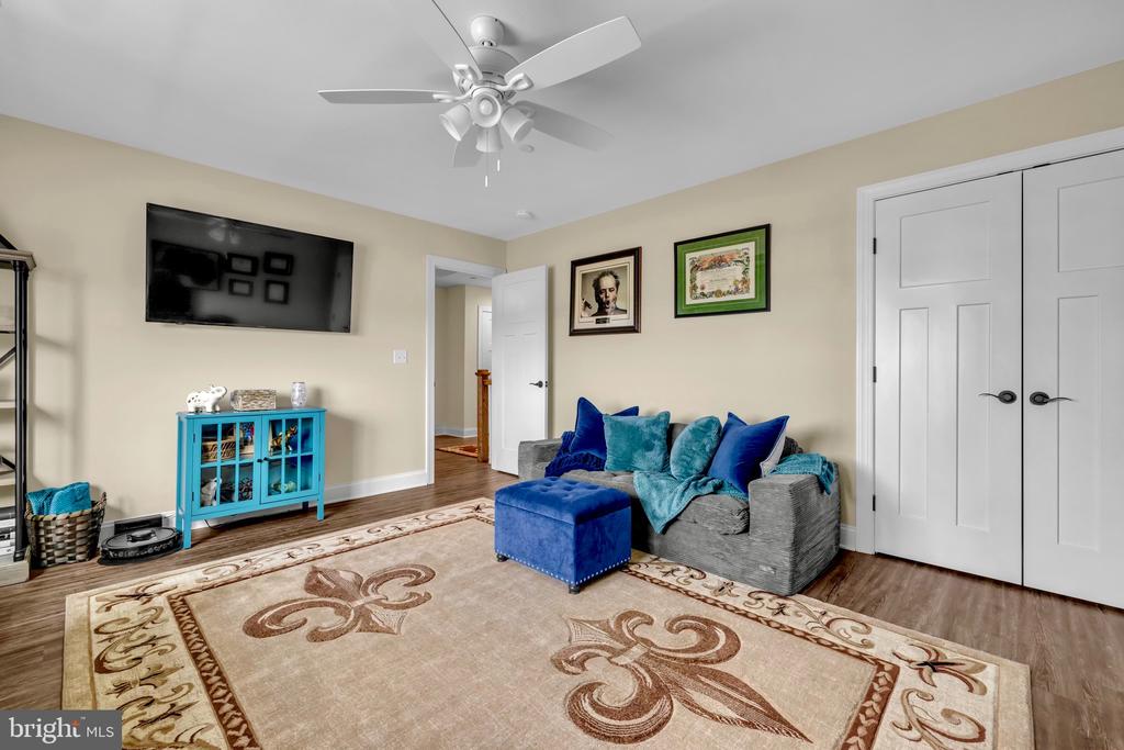 115 THICKET COURT