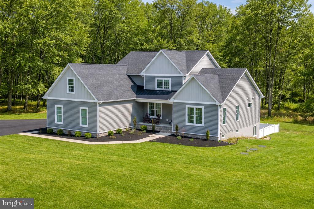 115 THICKET COURT