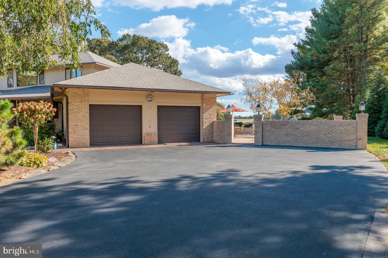 377 HEMSLEY DRIVE
