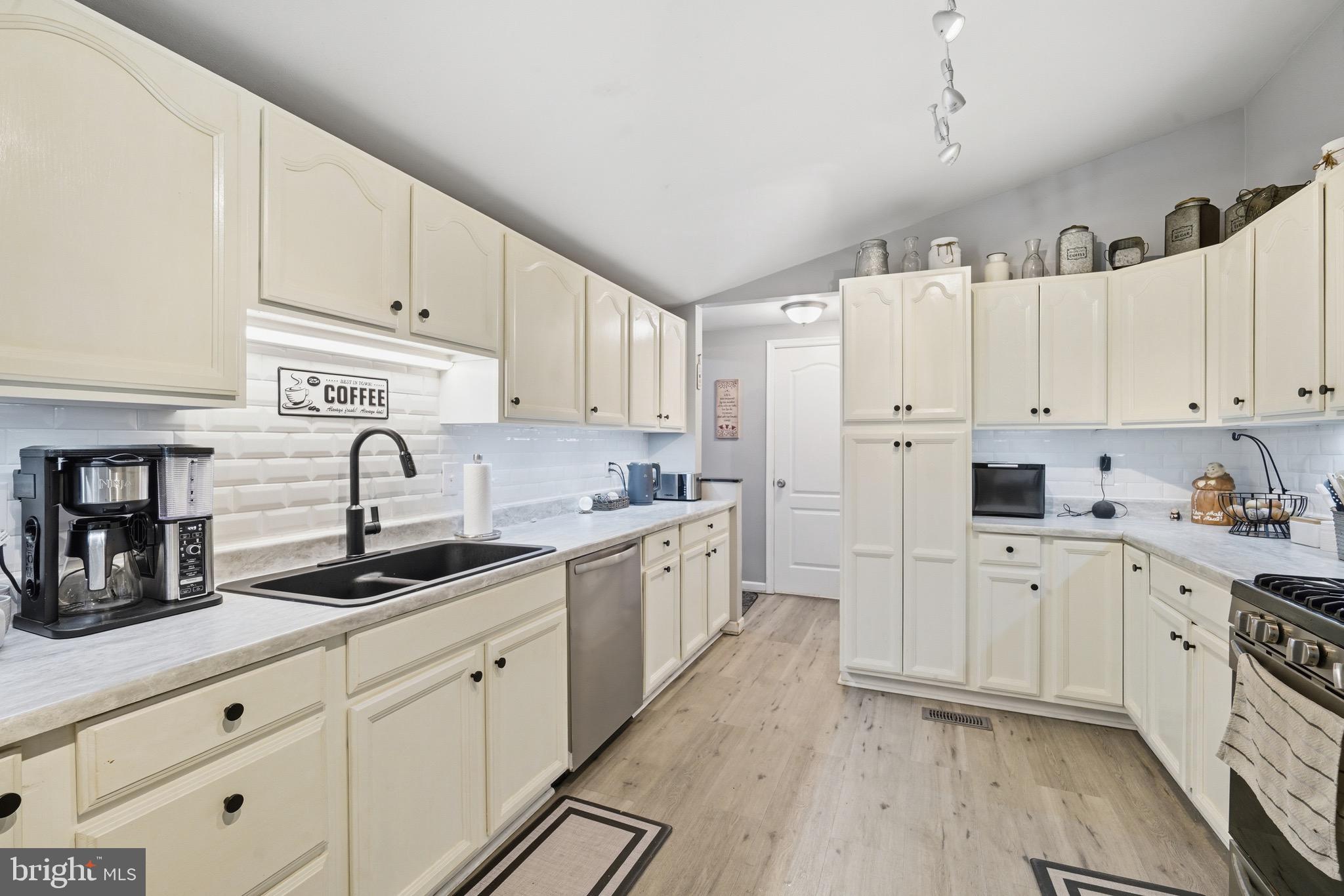 420 DUHAMEL CORNER ROAD