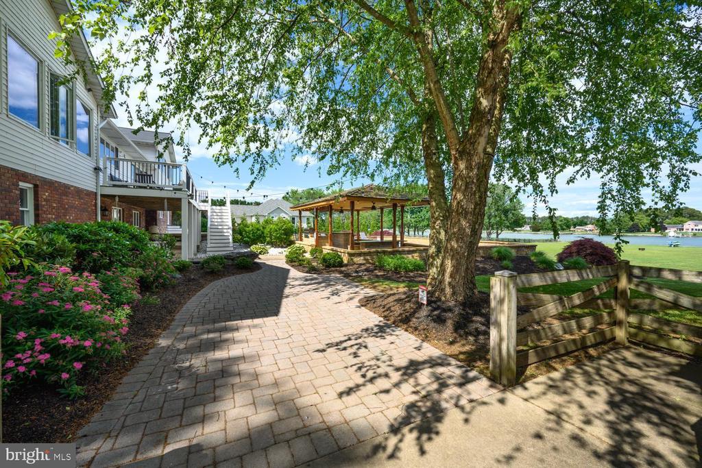 92 LONG CREEK DRIVE