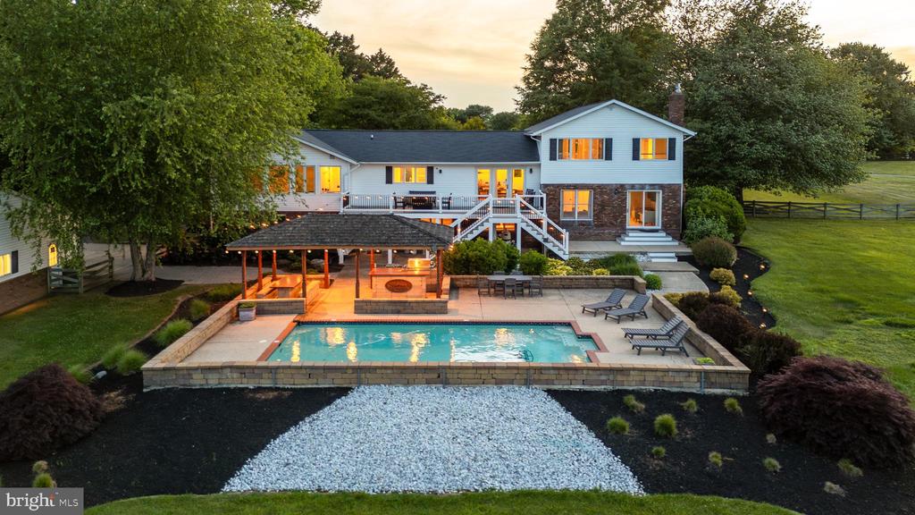 92 LONG CREEK DRIVE