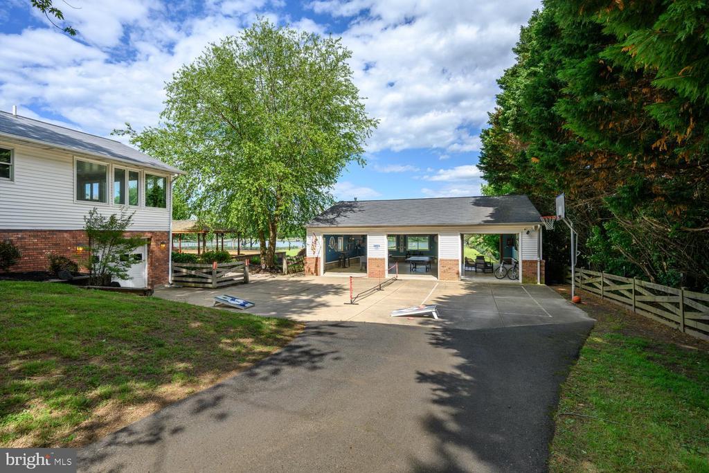 92 LONG CREEK DRIVE