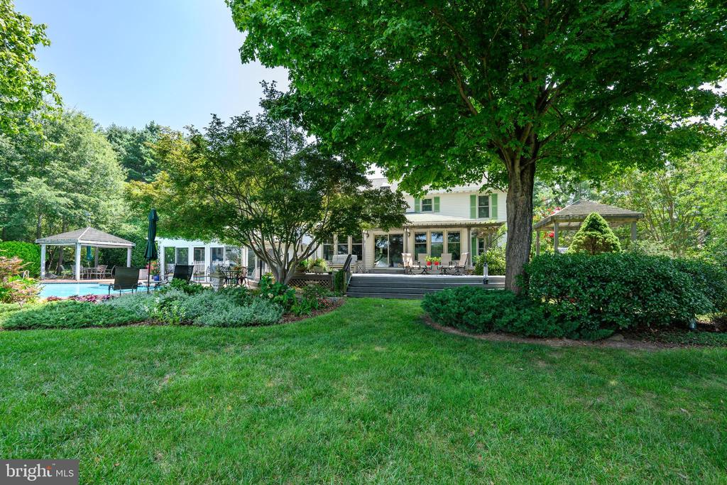 405 QUAIL RUN DRIVE