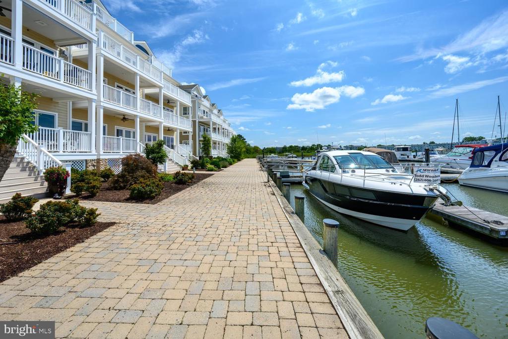 314 CHANNEL MARKER WAY