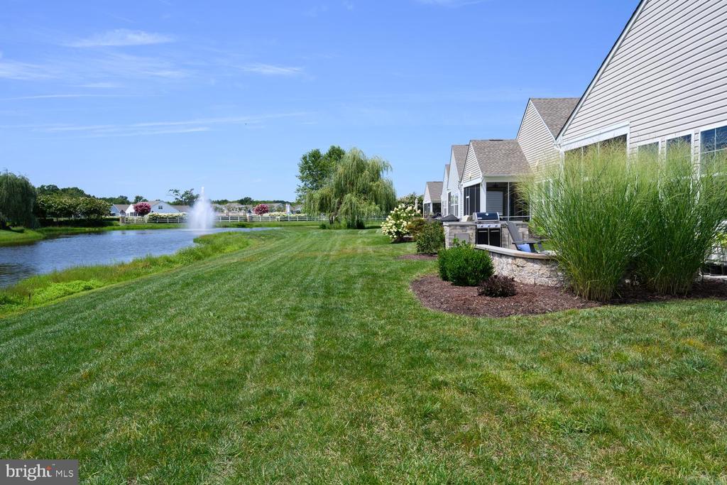 214 BAYBERRY DRIVE