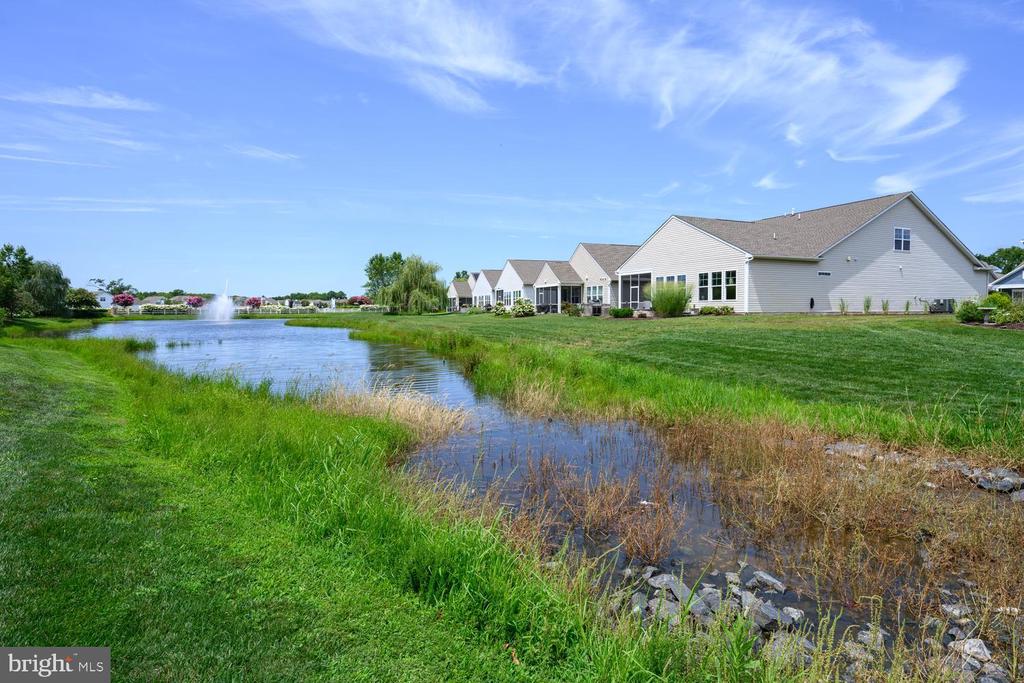 214 BAYBERRY DRIVE