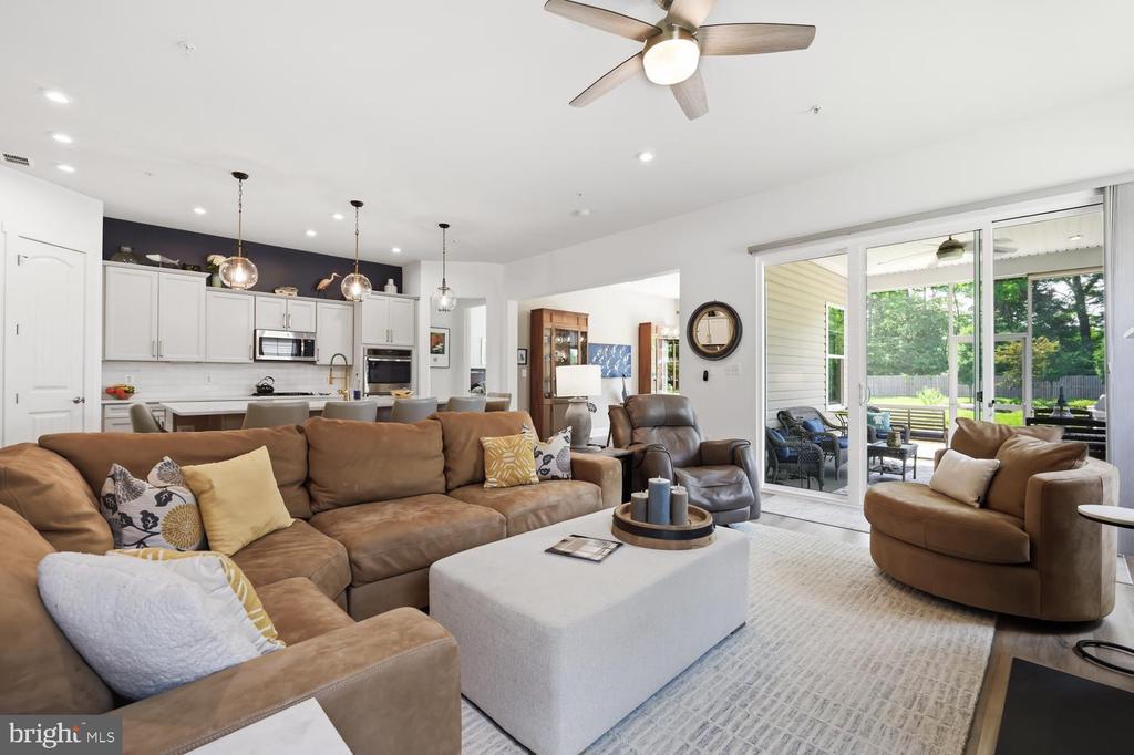 214 BAYBERRY DRIVE