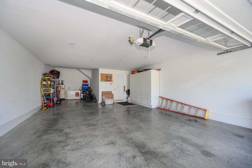 214 BAYBERRY DRIVE