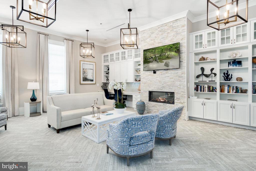214 BAYBERRY DRIVE