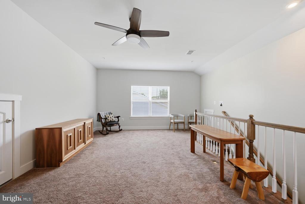 214 BAYBERRY DRIVE