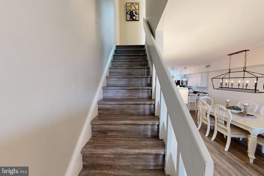 15 QUEEN ANNE WAY Unit: E