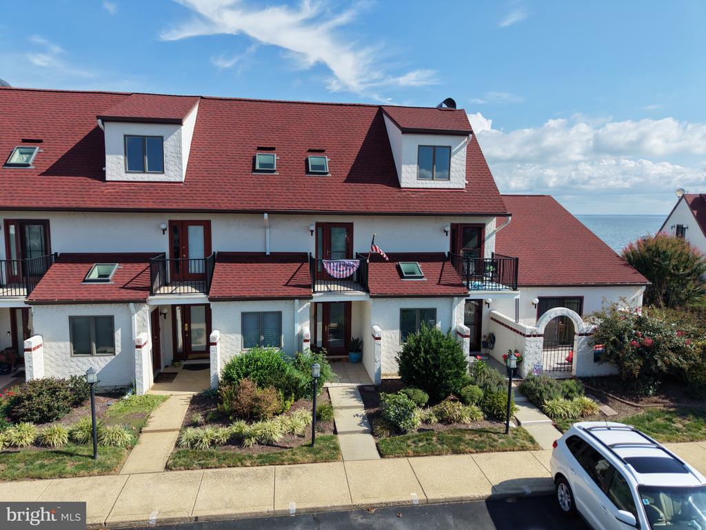 15 QUEEN ANNE WAY Unit: E