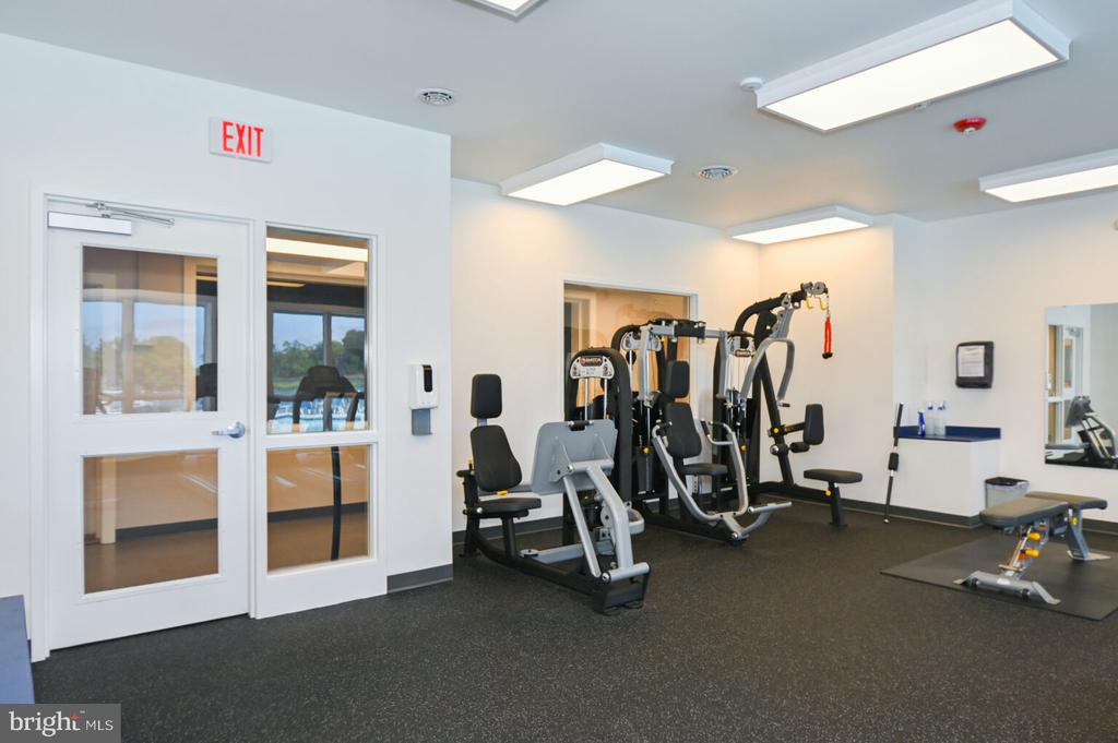 15 QUEEN ANNE WAY Unit: E