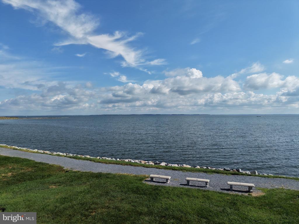 15 QUEEN ANNE WAY Unit: E