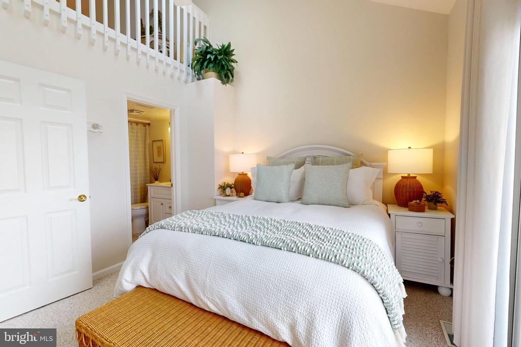 15 QUEEN ANNE WAY Unit: E