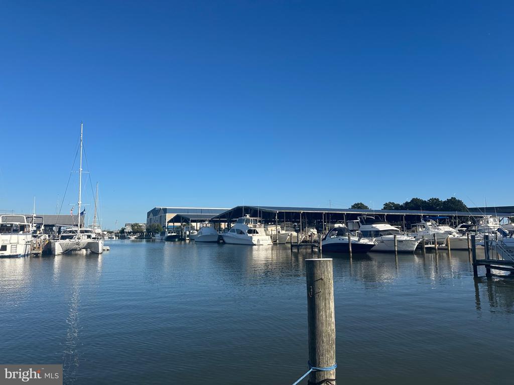 8-E PINEY NARROWS ROAD