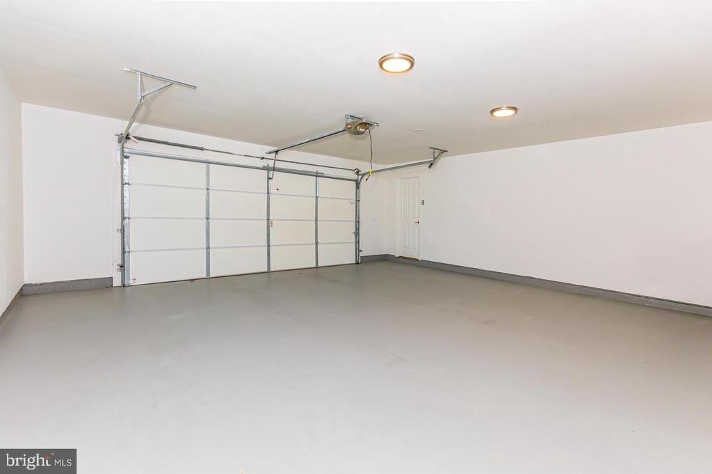 102 GOLF COURT