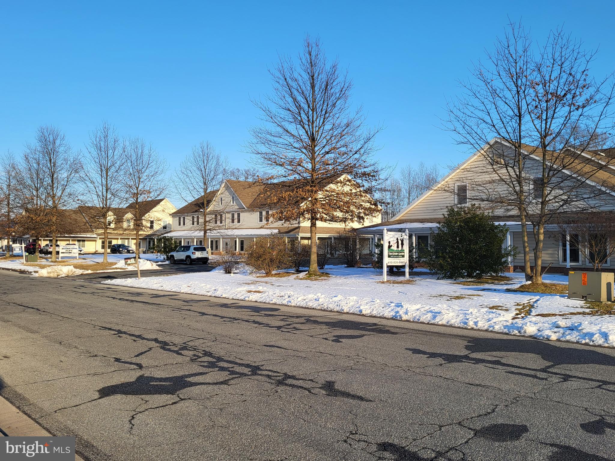 8701, 8709, 8719 Brooks Dr