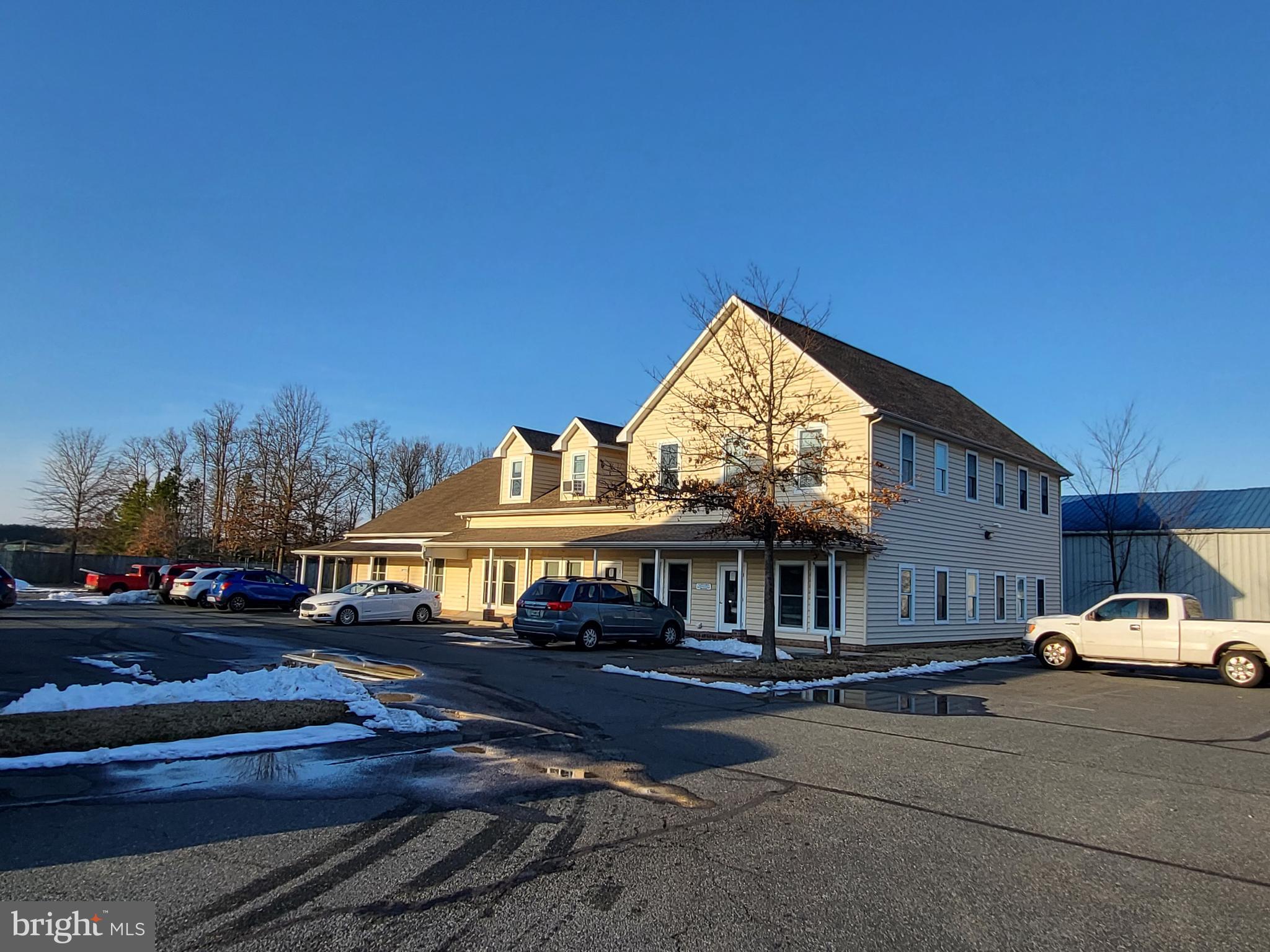8701, 8709, 8719 Brooks Dr