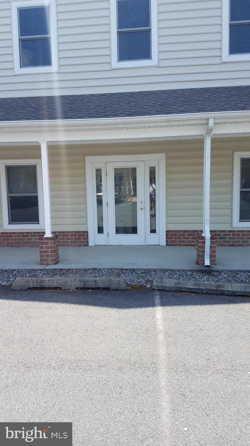 8701, 8709, 8719 Brooks Dr
