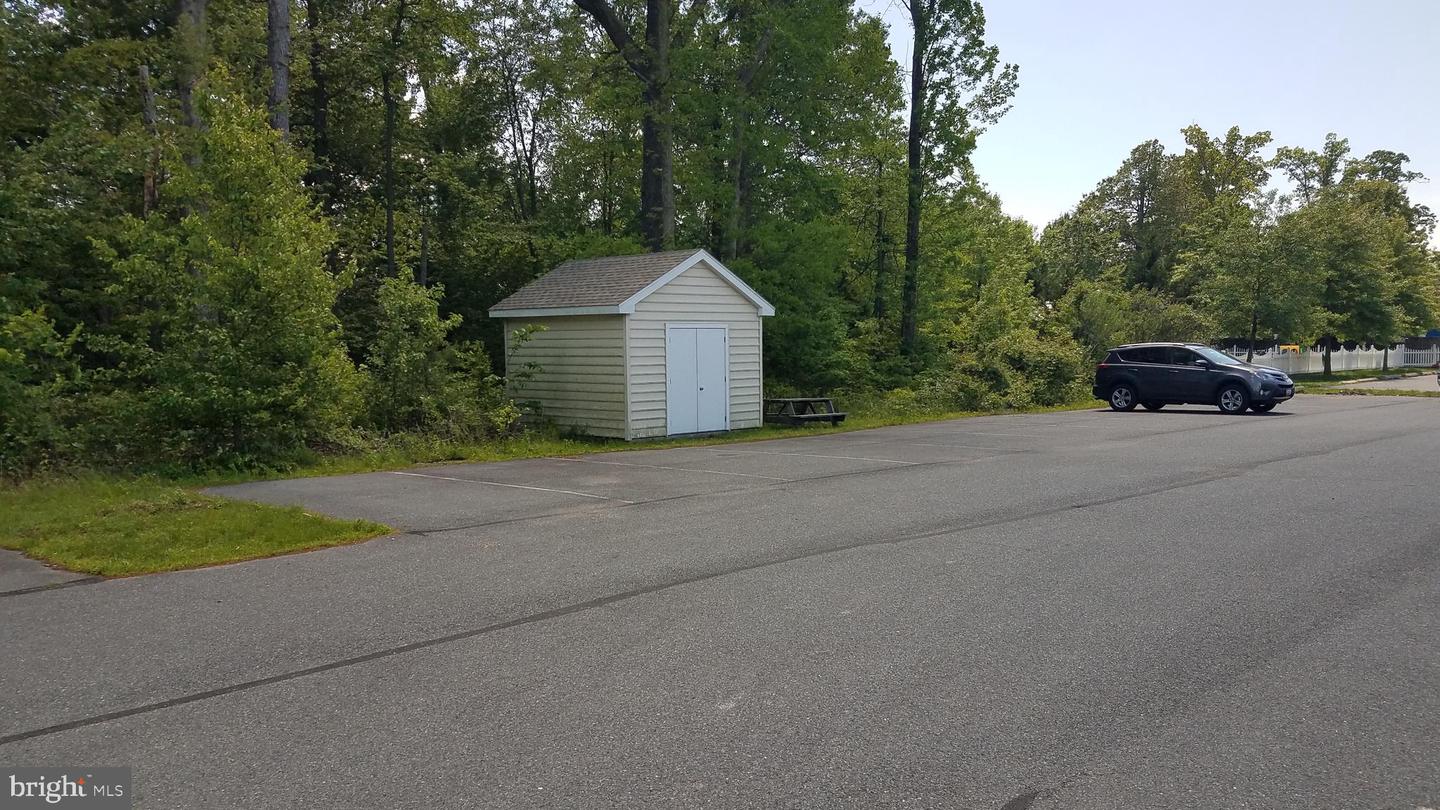 8701, 8709, 8719 Brooks Dr