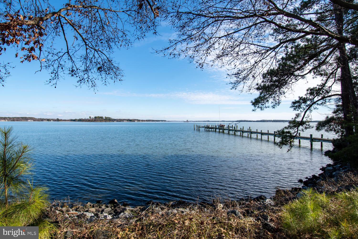 24047 Oak Point Rd