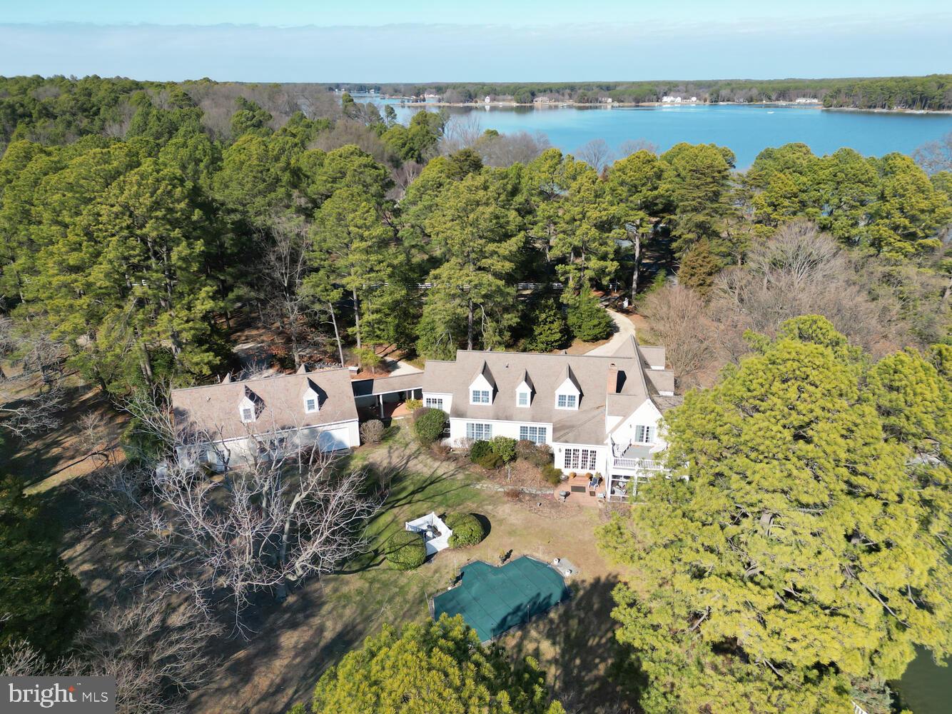 24047 Oak Point Rd