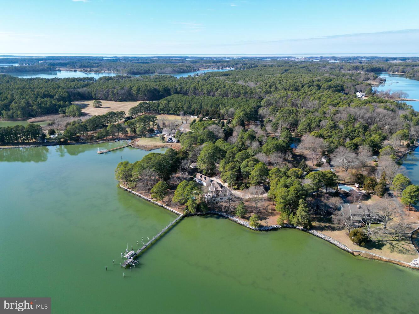 24047 Oak Point Rd